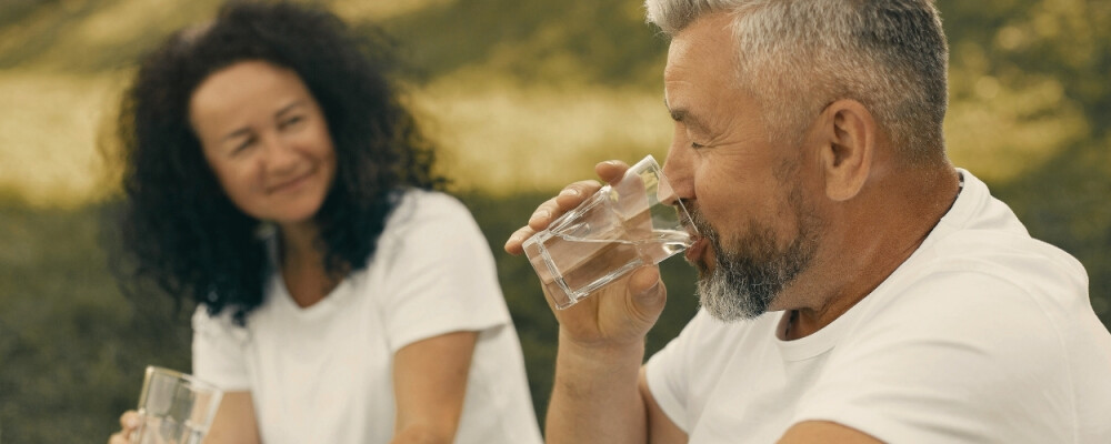 Endlich genug trinken – ohne Apps, Regeln und schlechtes Gewissen - Endlich genug trinken – ohne Apps, Regeln und schlechtes Gewissen