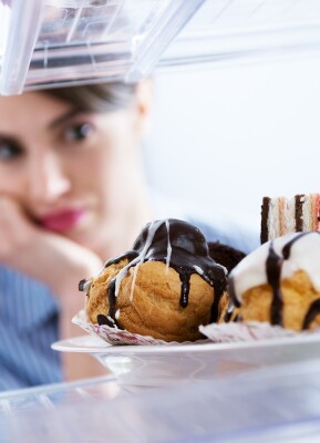 Warum Heißhunger an dunklen Tagen normal ist – und wie du ihn ausbremst  - Warum Heißhunger an dunklen Tagen normal ist – und wie du ihn ausbremst 